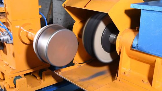 أوتوماتيكية CNC المعدنية أدوات الطبخ الرشاشة آلة البوليستر للألومنيوم الفولاذ المقاوم للصدأ المقاوم للصدأ صنع آلة البوليستر