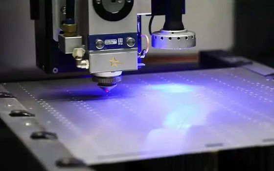 3KW عالية الطاقة الدقة CNC ليزر قطع الصفائح المعدنية لآلات الأثاث الميكانيكية الفضاء الجوي والصناعات الإلكترونية