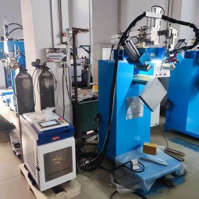 سعر جيد الكفاءة الدقيقة جنبا إلى جنب مع الزاوية المستديرة آلة لحام CNC للفولاذ المقاوم للصدأ حوض المطبخ حوض R الزاوية الانترنت