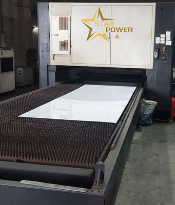 تستخدم لخط الإنتاج المهنية المغسلة اليدوية CNC الفولاذ المقاوم للصدأ الصفائح المعدنية ليزر قطع آلة