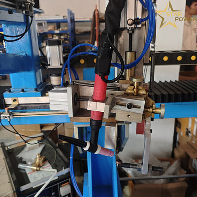 آلة لحام مطبخ مخصصة مع نظام تحكم CNC متقدم لحام مستلزمات المطبخ والأواني