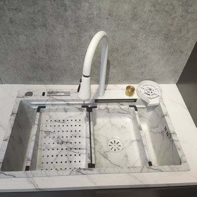 مغسلة مطبخ بيضاء متعددة الوظائف طاسة مزدوجة من الفولاذ المقاوم للصدأ