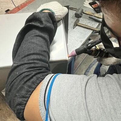 آلة لحام CNC متعددة المحاور خاصة لتصنيع أحواض المطابخ